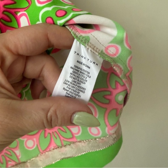 Trina Turk Riggs Short-Sleeve Top - Petra Floral S NWT - Picture 8 of 9